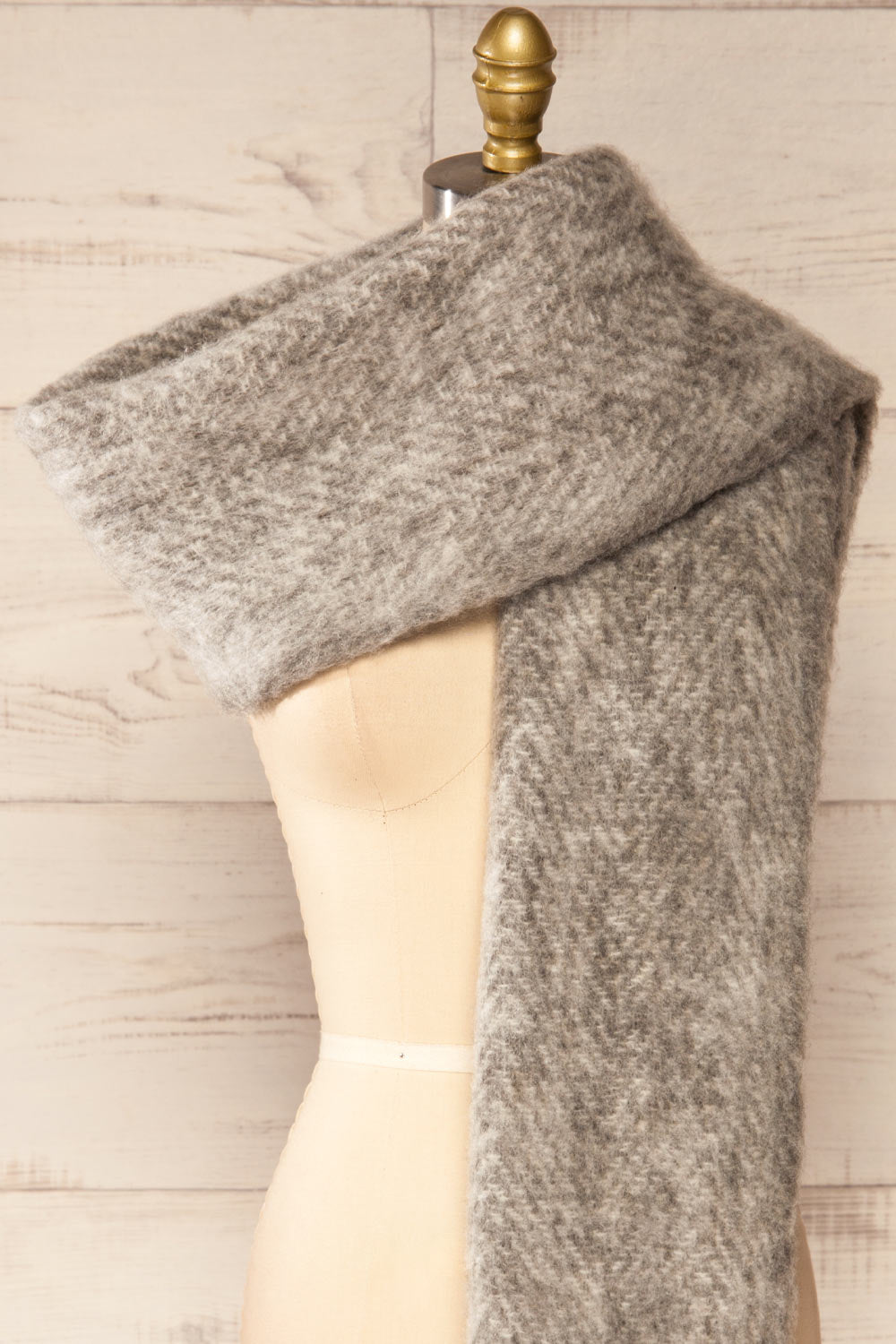 Morska Grey Soft Fringe Scarf | La petite garçonne loop close-up
