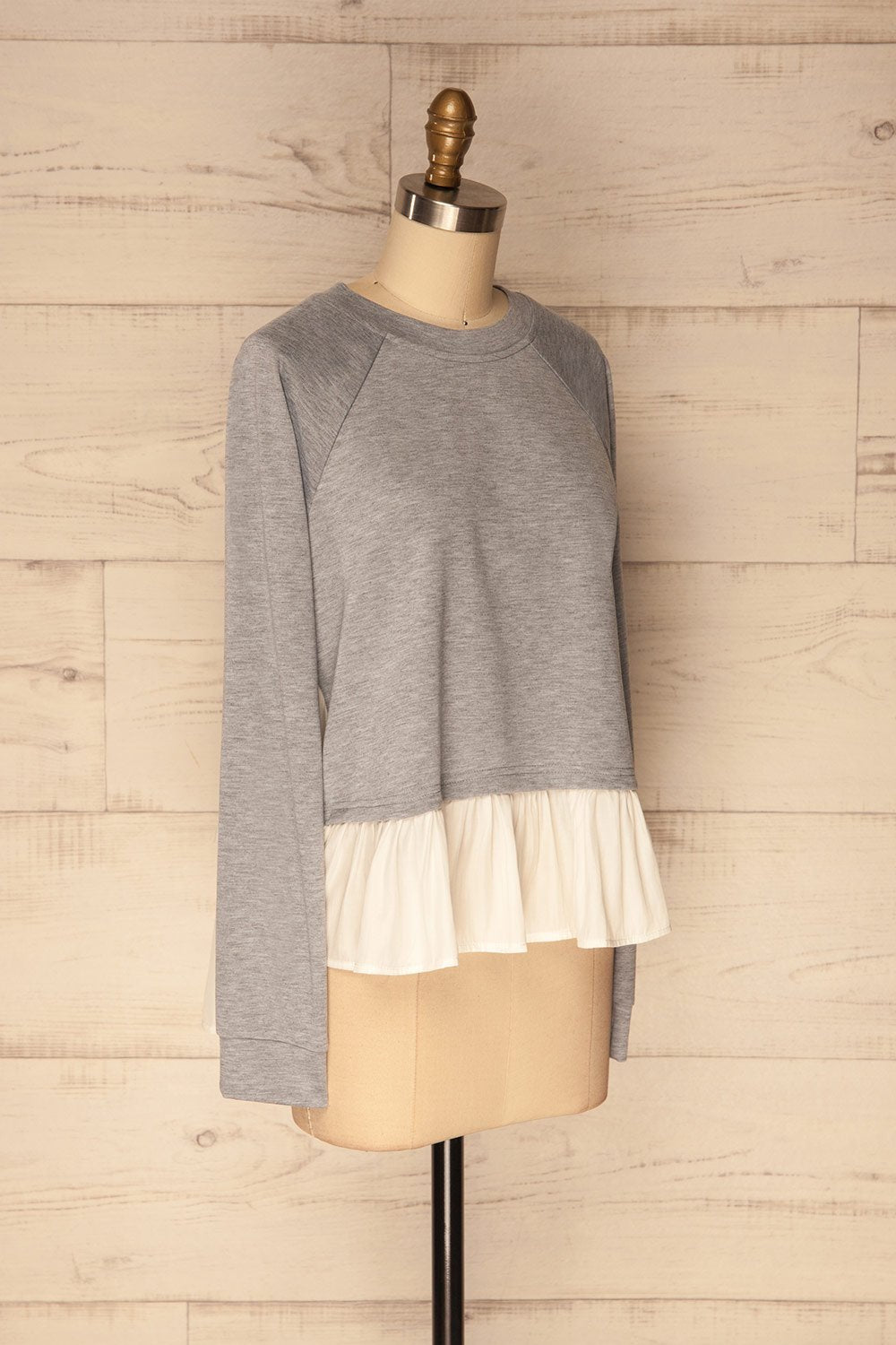 Mottola Brume Grey Pull-Over with White Ruffles | La Petite Garçonne 4