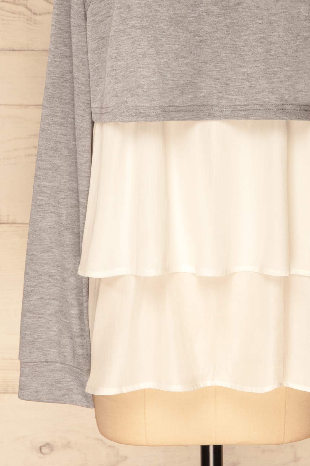 Mottola Brume Grey Pull-Over with White Ruffles | La Petite Garçonne 8