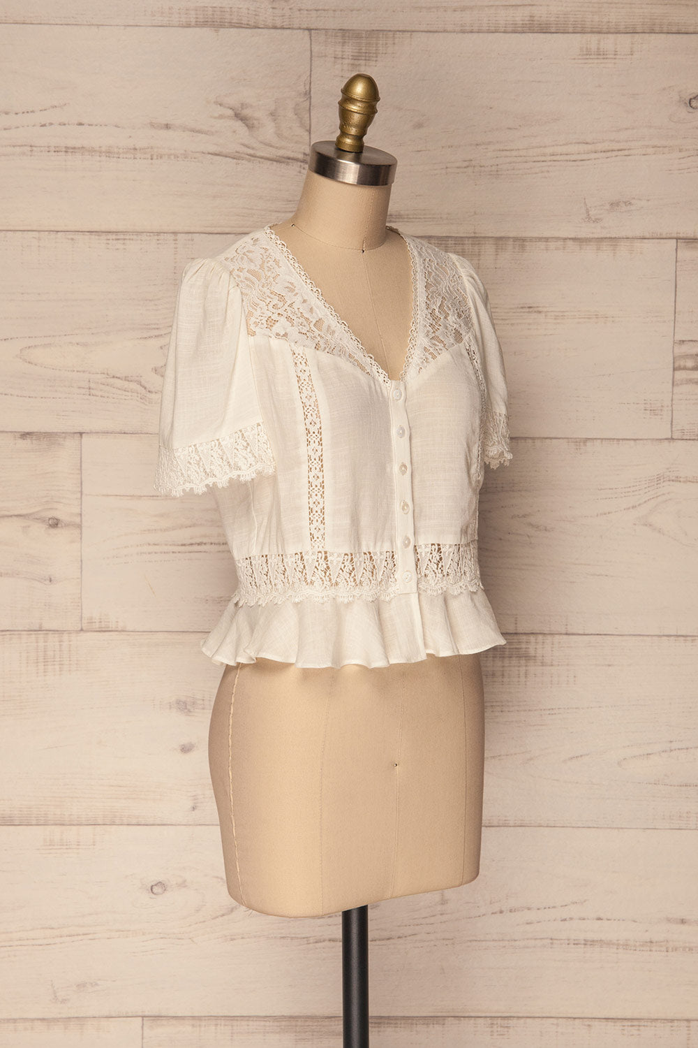 Muizen White Short Sleeved Blouse with Lace | La Petite Garçonne 3