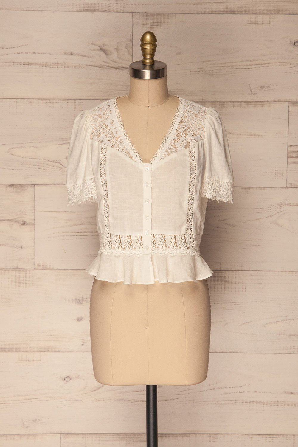 Muizen White Short Sleeved Blouse with Lace | La Petite Garçonne