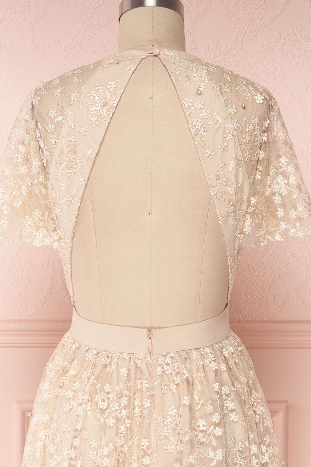 Namiko | Robe Beige Brodée