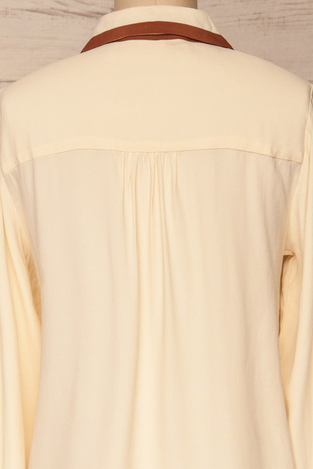 Nataf Cream Blouse | Chemisier | La Petite Garçonne | back close-up