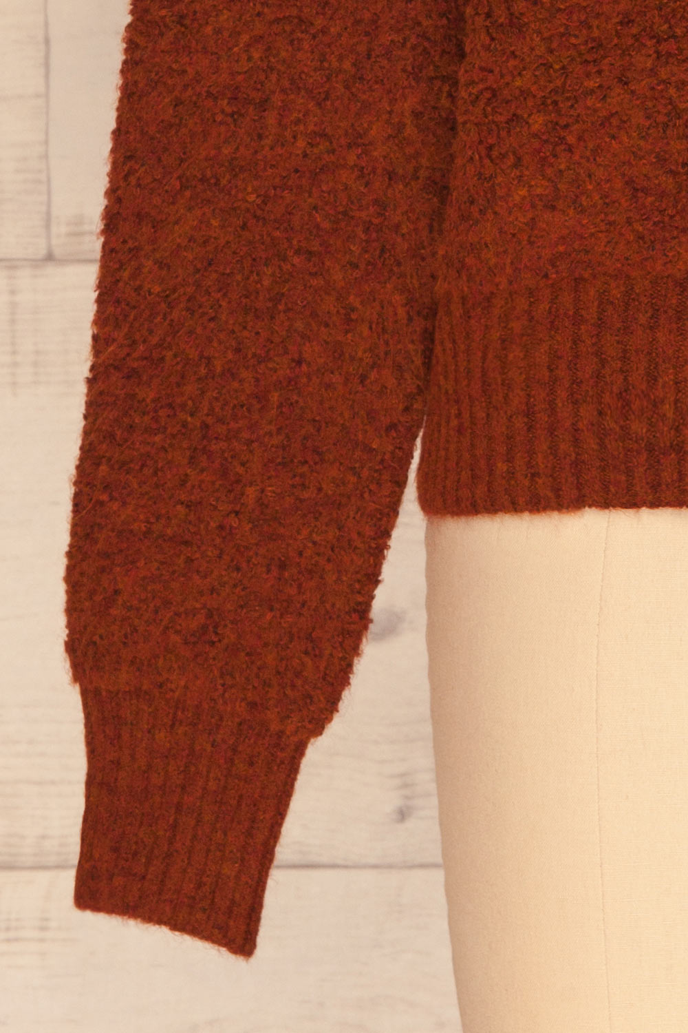 Neapoli Rust Cropped Button Up Cardigan | La petite garçonne sleeve