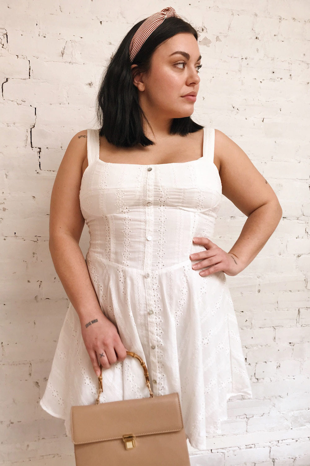 Odivelas White Short Openwork Dress | La petite garçonne on model