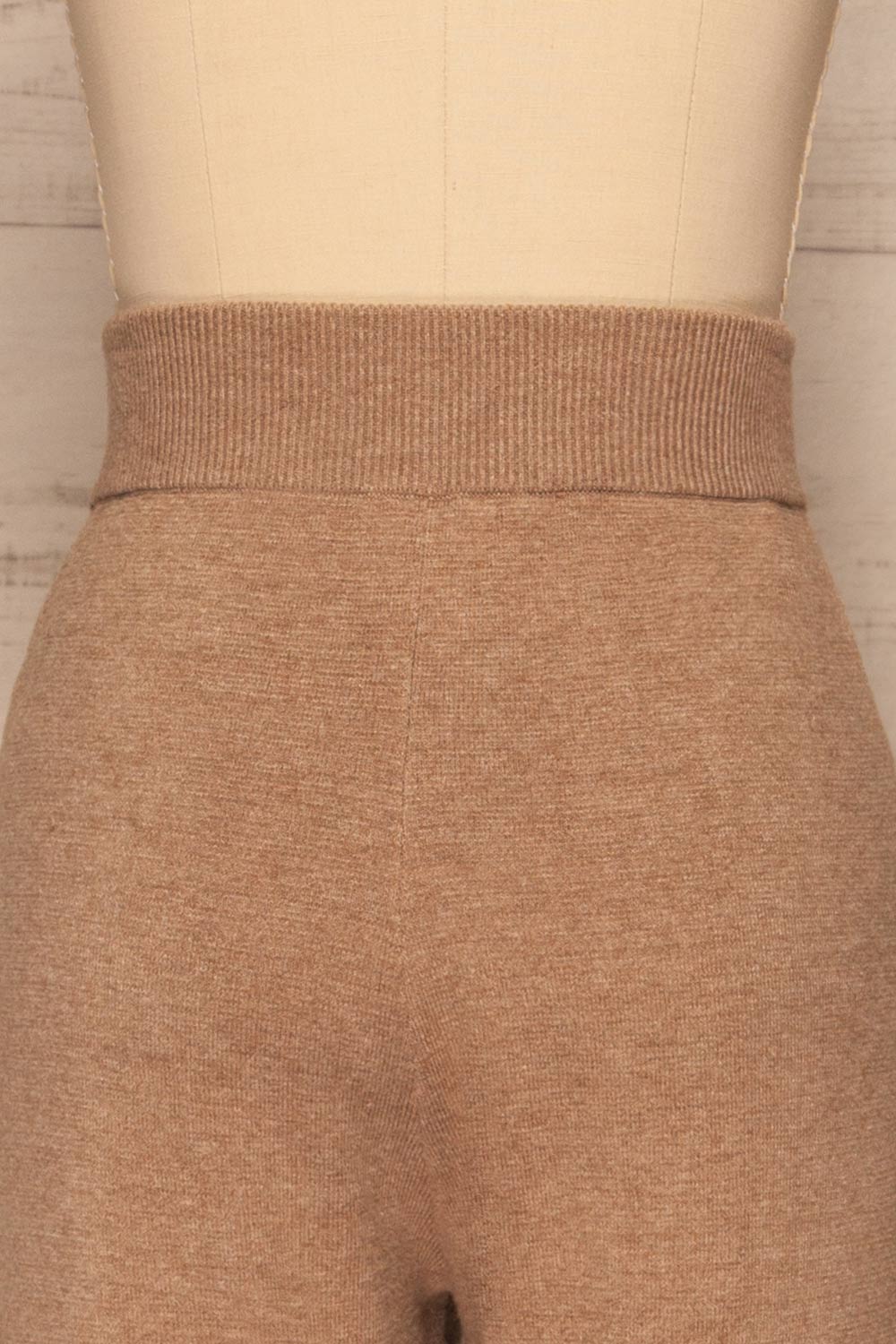 Ostrow Taupe Knitted Joggers w/ Pockets | La petite garçonne back close up