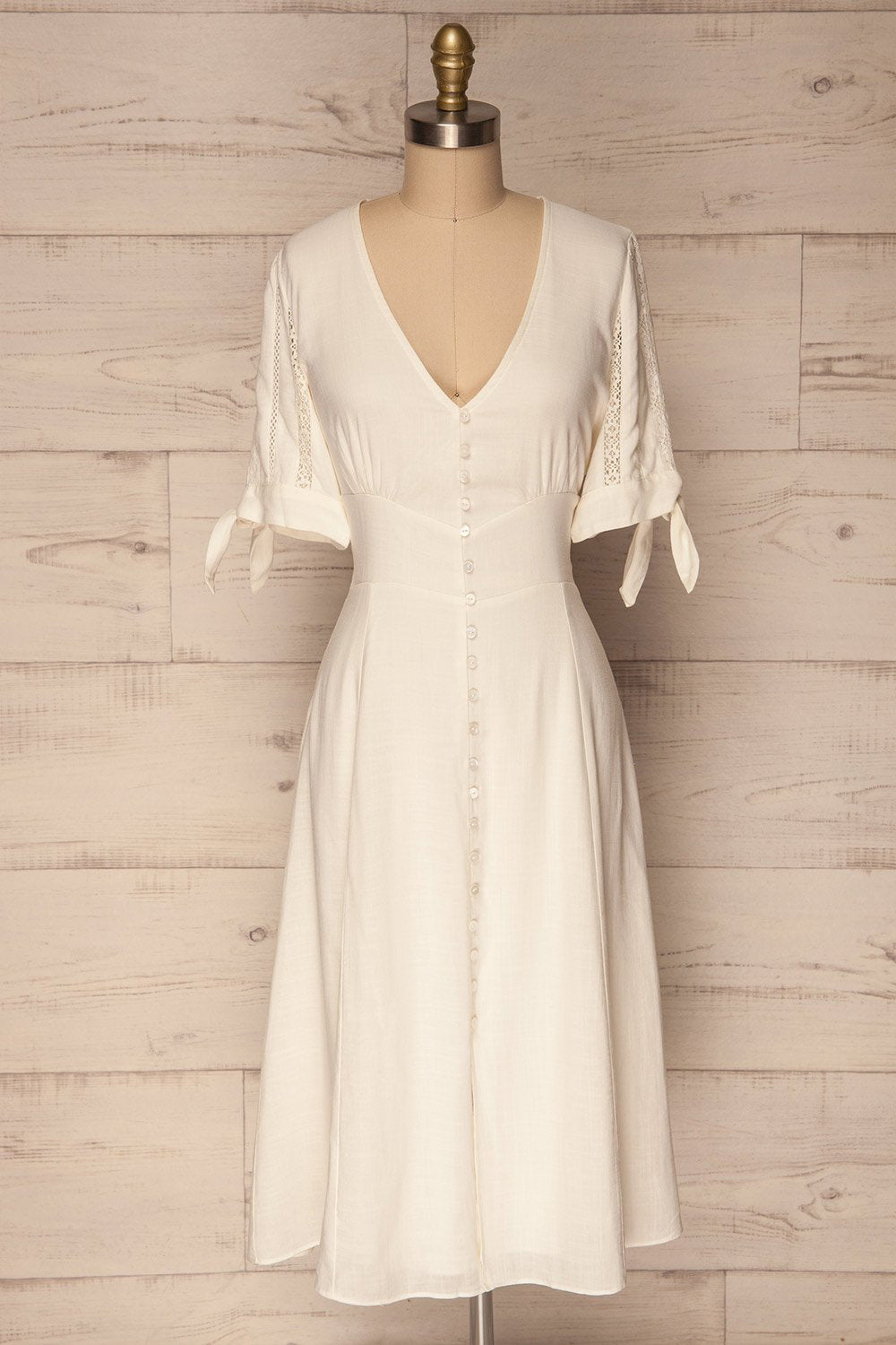Oxford Ivory Tied Sleeves Button-Up Dress | La Petite Garçonne front view