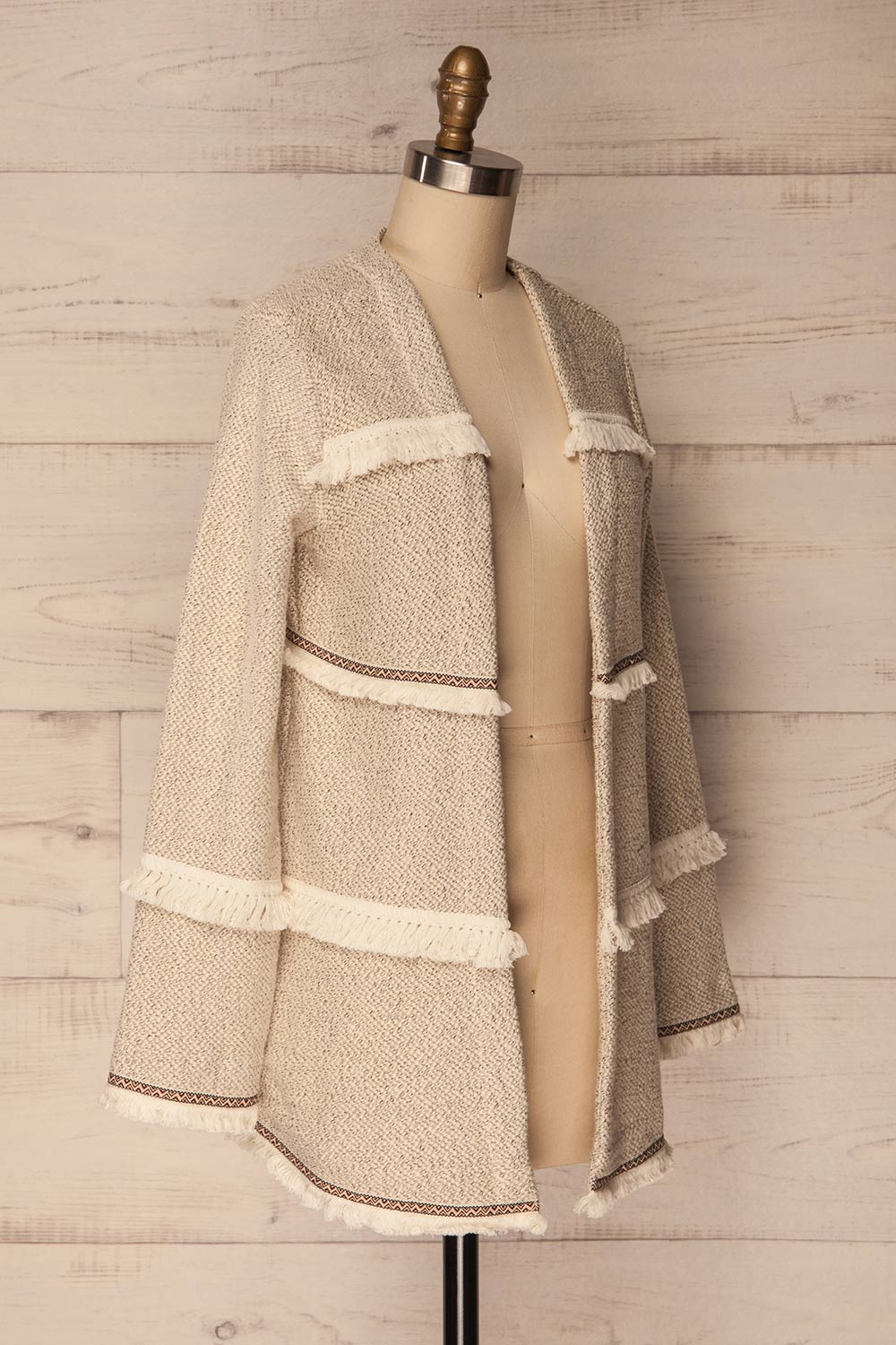 Paggese Ivory Open Jacket with Pattern & Fringe | La petite garçonne 3