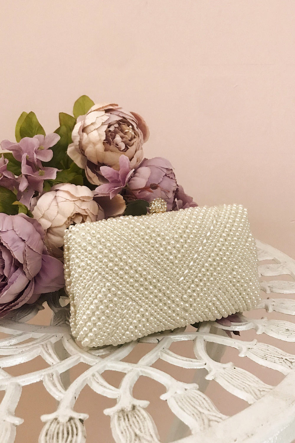 Pandore Pearl Crossbody Clutch | Boudoir 1861 model