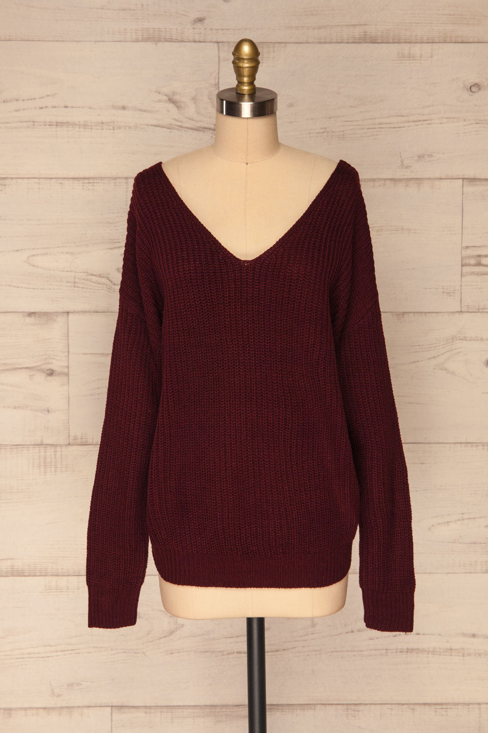 Patras Wine V-Neck Knitted Sweater | La petite garçonne front view