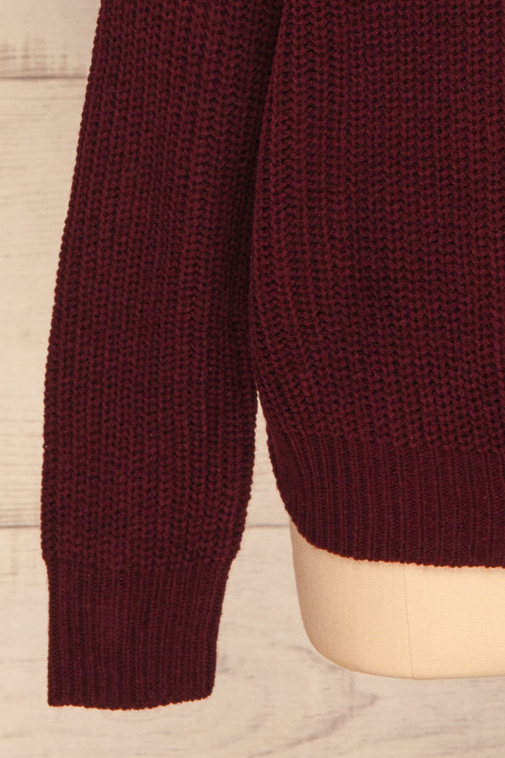 Patras Wine V-Neck Knitted Sweater | La petite garçonne sleeve