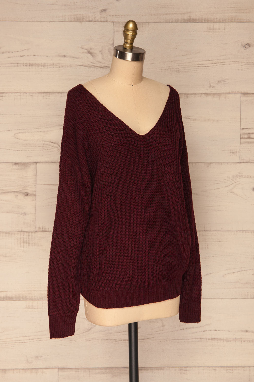 Patras Wine V-Neck Knitted Sweater | La petite garçonne side view