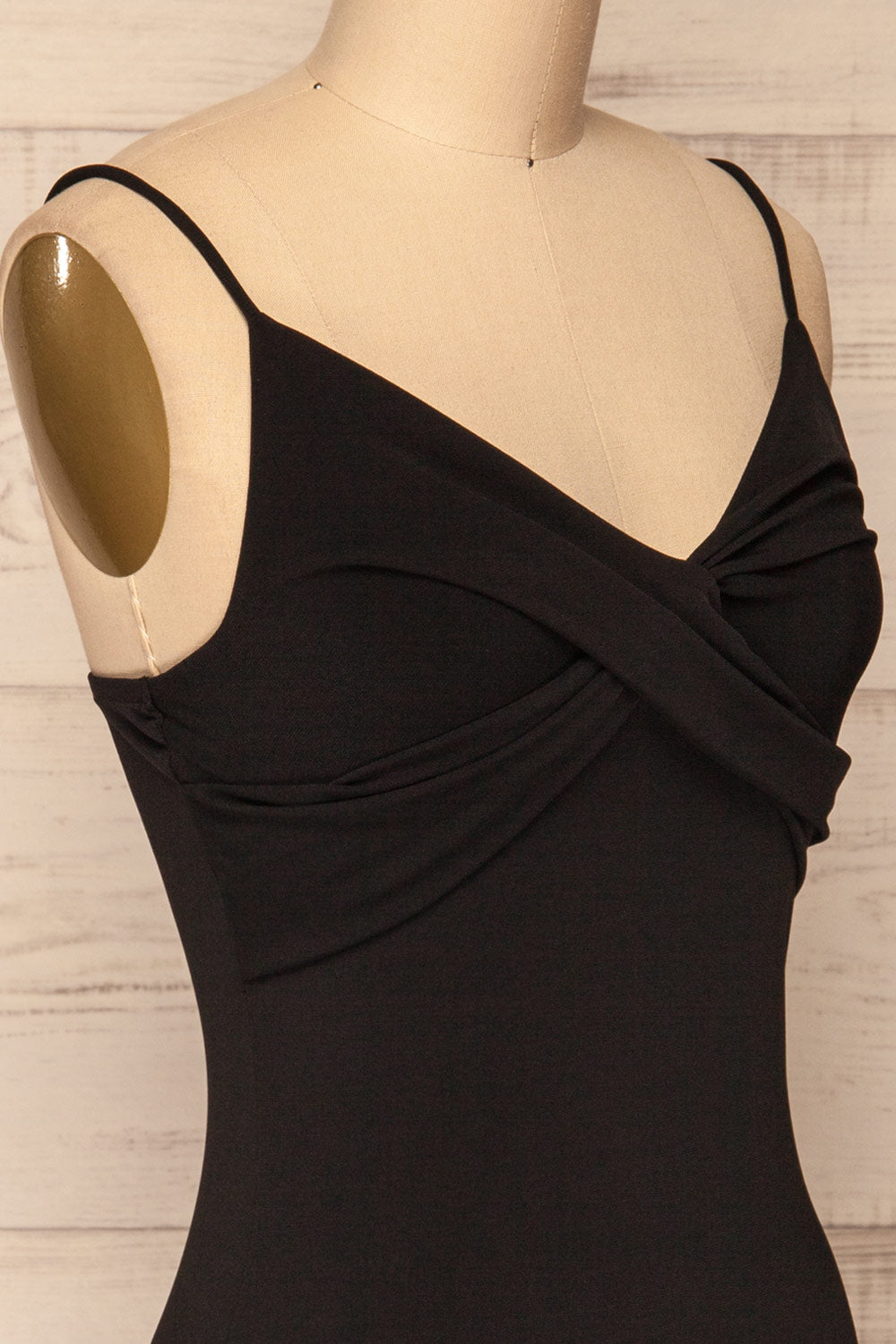 Phoebe Black Short Fitted Dress w/ V-Neck | La Petite Garçonne side close-up