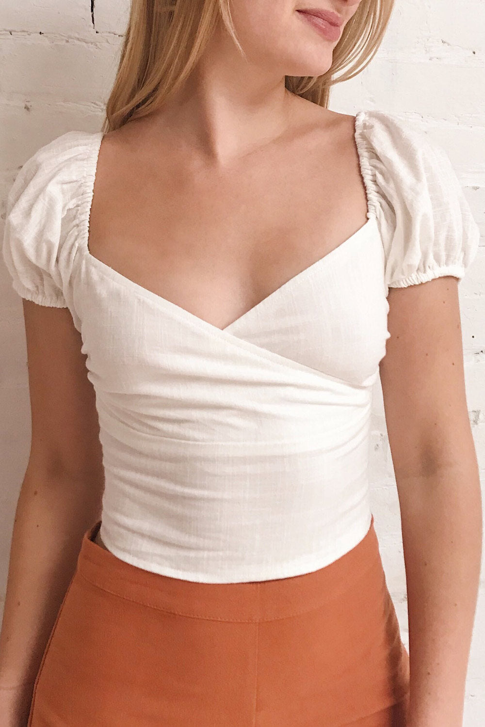 Piensk White Laced Back Crop Top | La petite garçonne model close up
