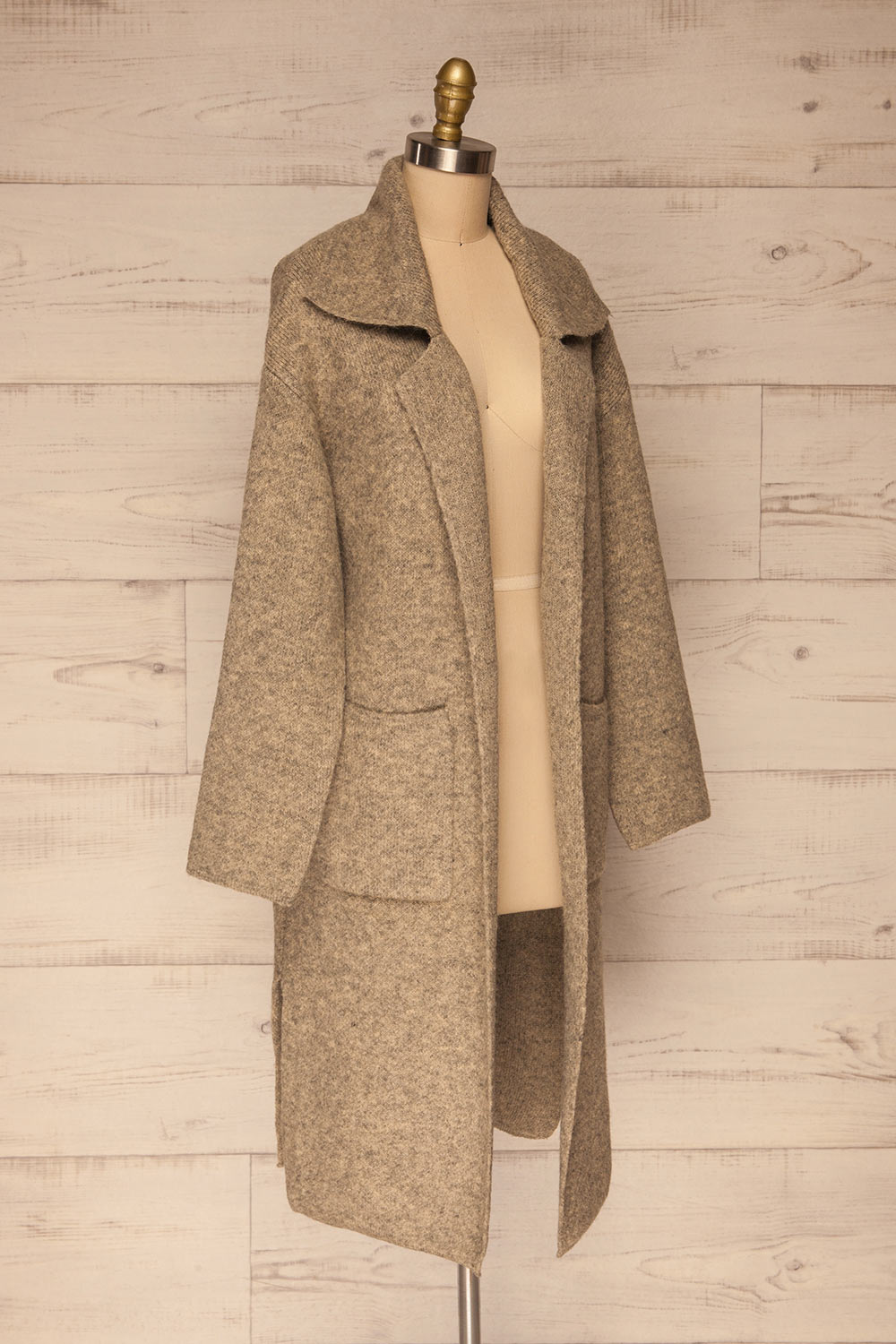 Qormi Grey Long Knitted Cardigan | La petite garçonne side view