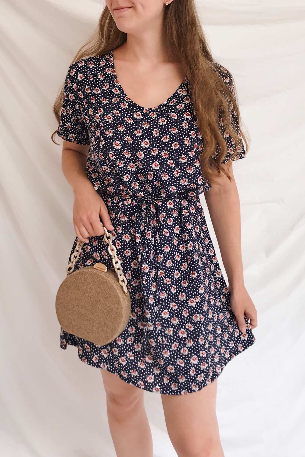 Romya Navy Blue Floral Short Dress | La petite garçonne on model