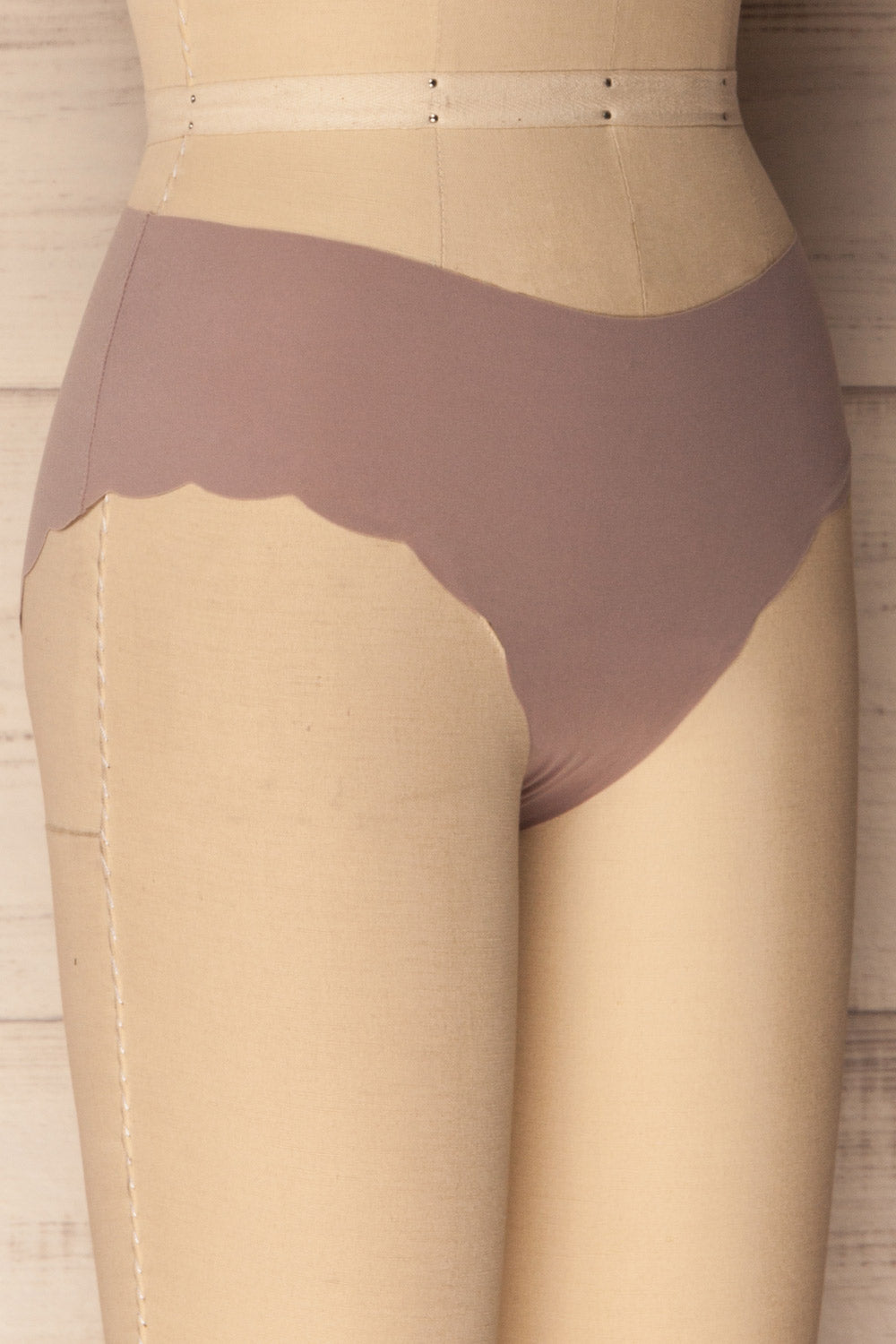 Rypin Tan Cheeky Panty with Scallops | La Petite Garçonne Chpt.2