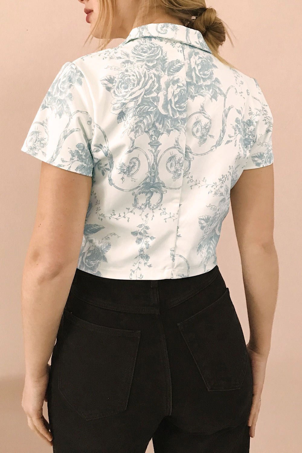 Saelig White & Blue Floral Buttoned Crop Top photo back | Boutique 1861