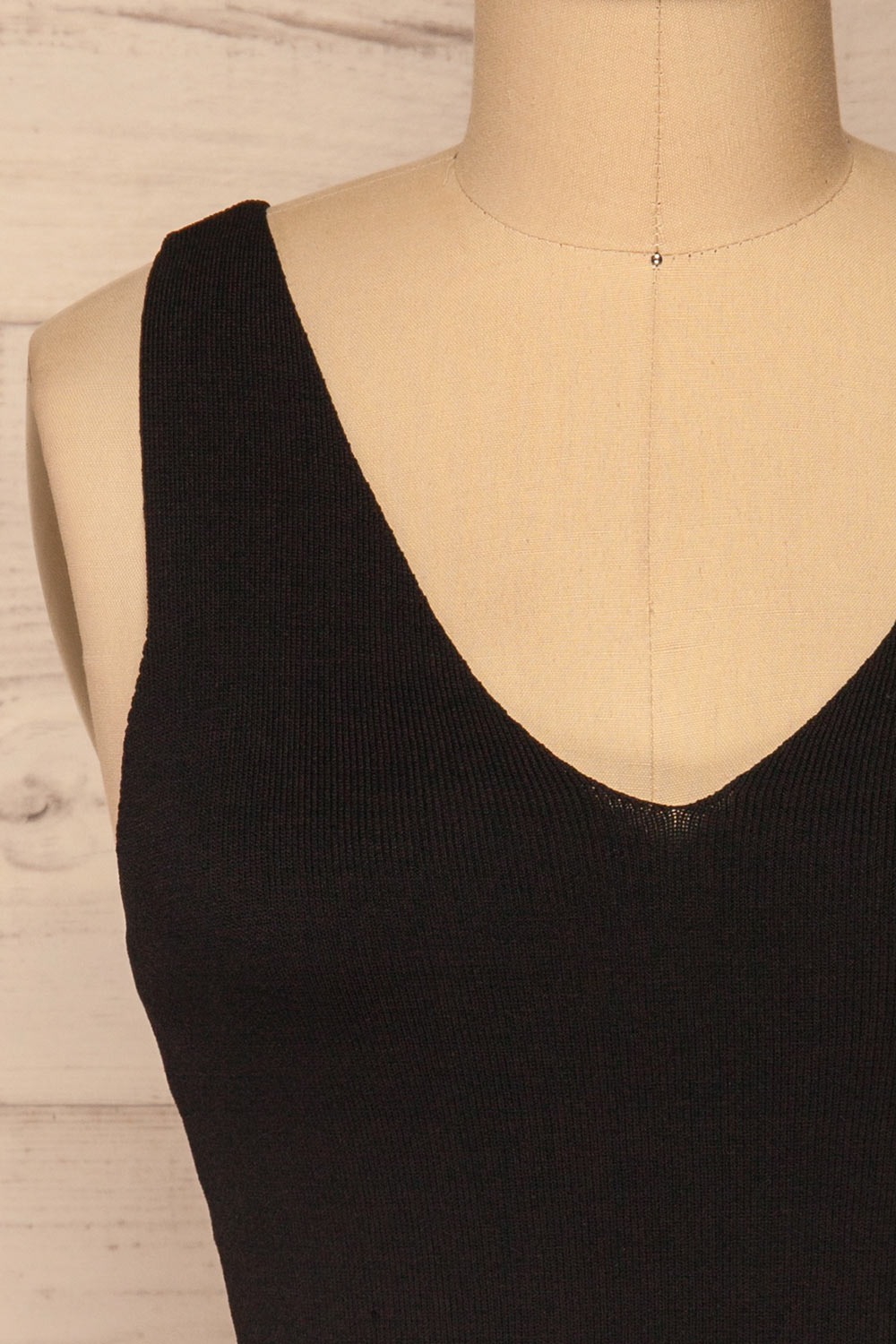 Salma Black V-Neck Knitted Cami | La petite garçonne front close-up