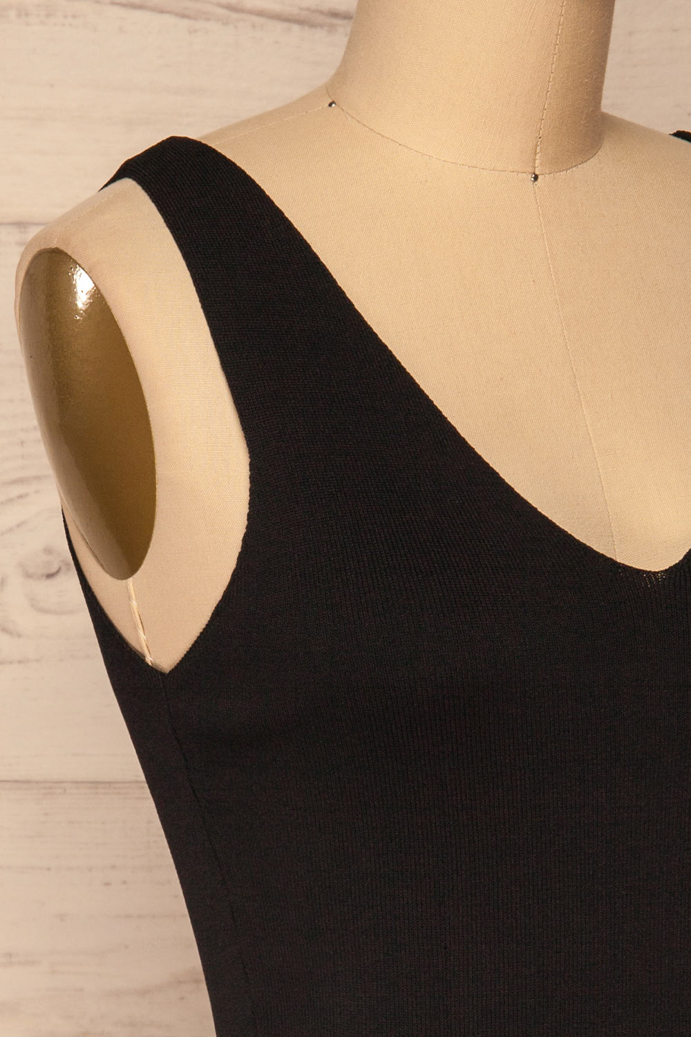 Salma Black V-Neck Knitted Cami | La petite garçonne side close-up