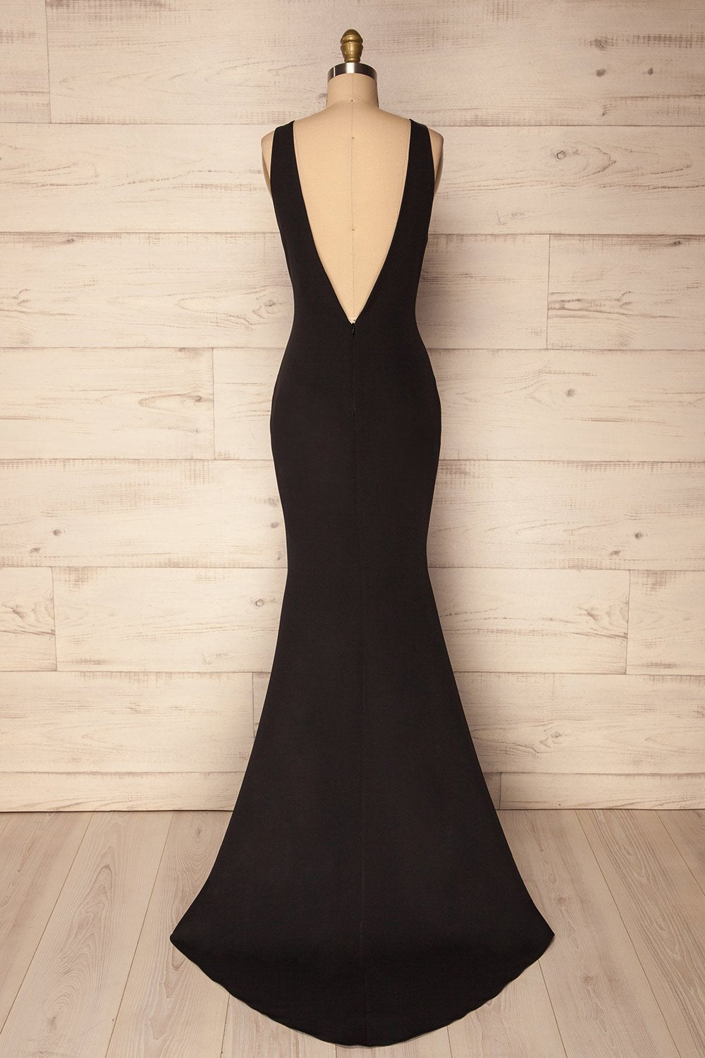 Sanya Black Mermaid Gown with Train | La Petite Garonne