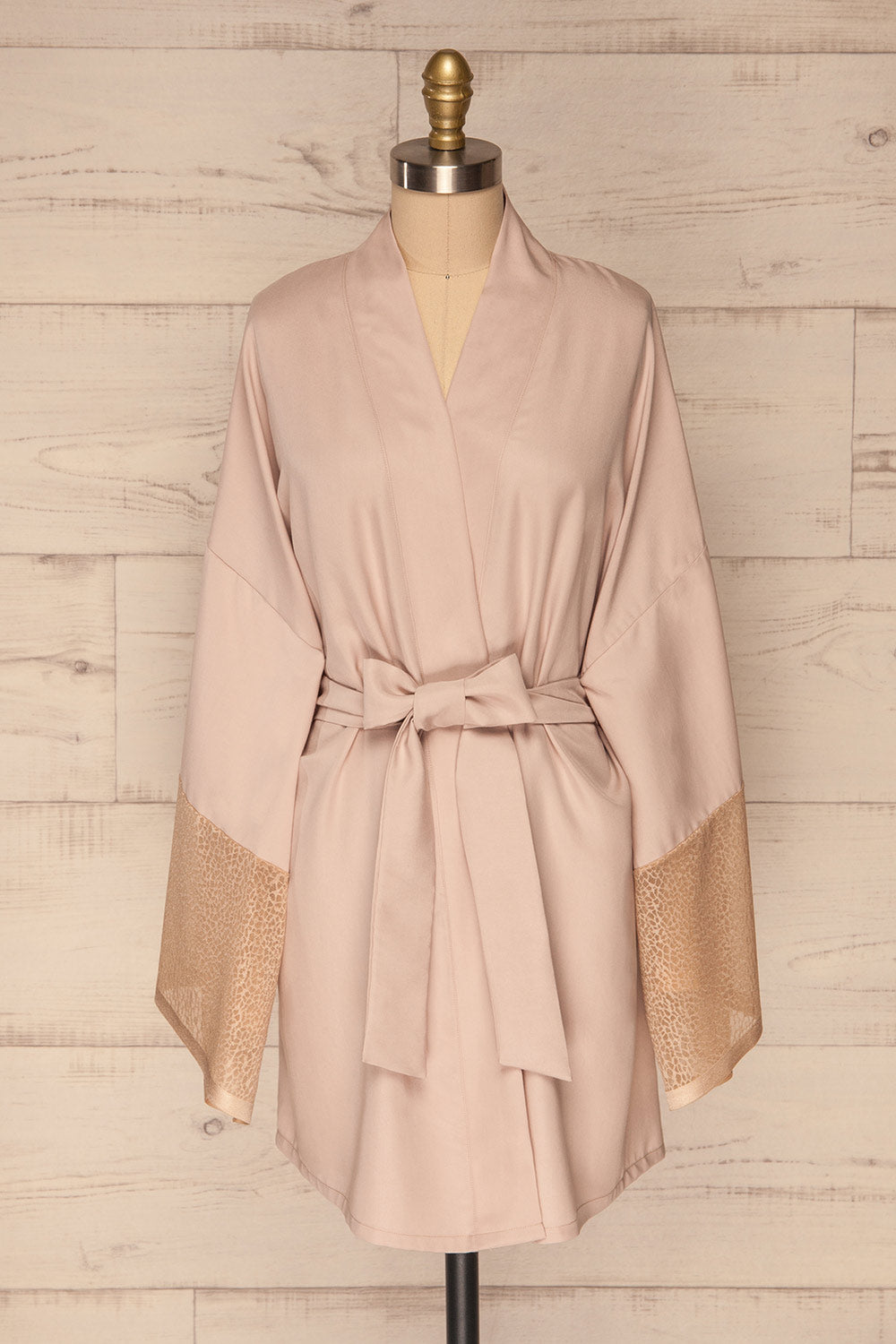 Sempiternel Lilac Kimono front view | La Petite Garçonne Chpt. 2