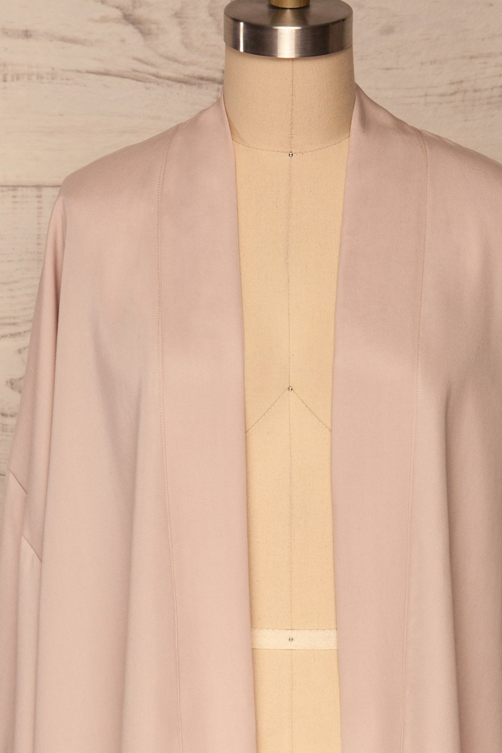 Sempiternel Lilac Kimono front close up open| La Petite Garçonne Chpt. 2