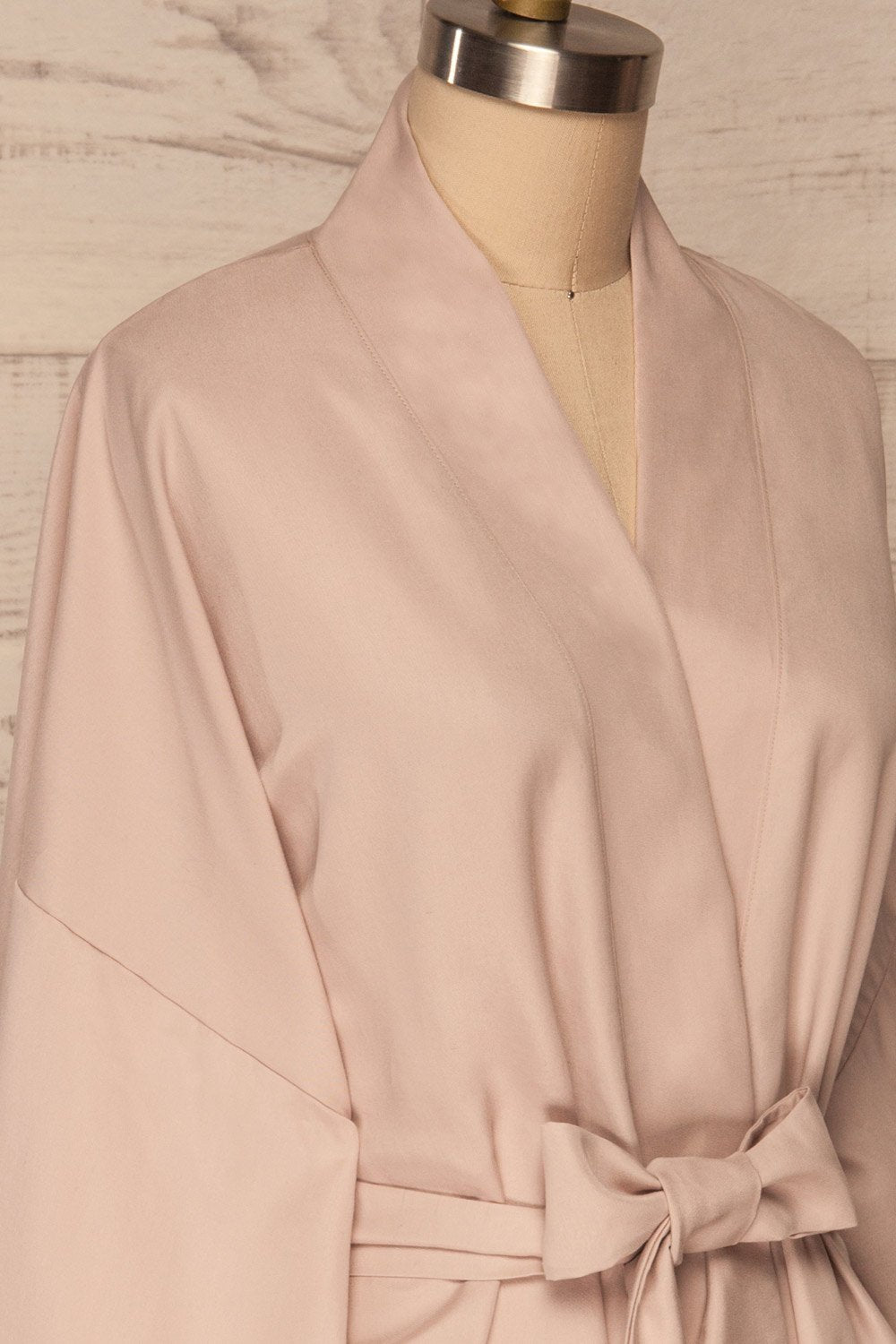 Sempiternel Lilac Kimono side close up | La Petite Garçonne Chpt. 2