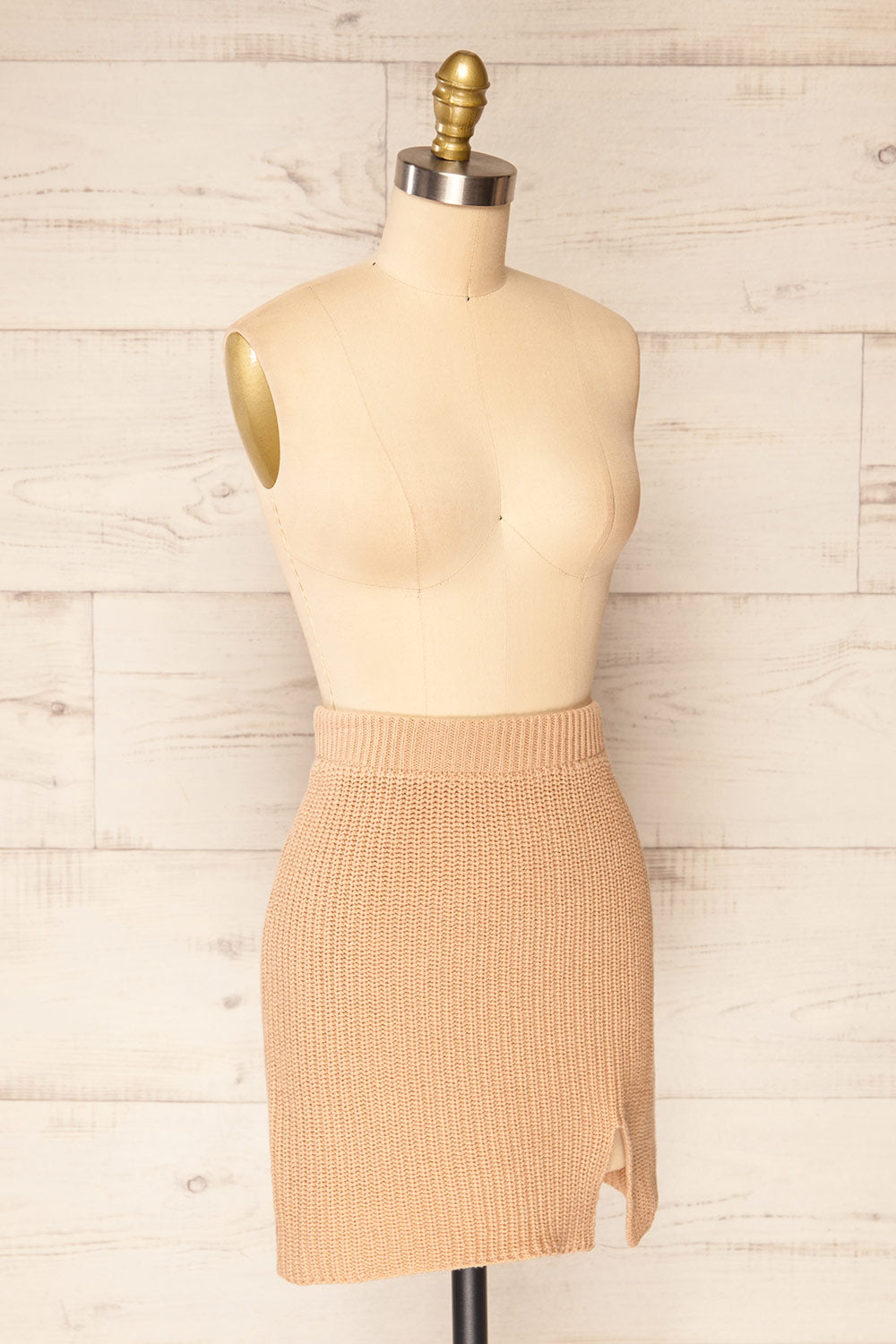 Set Altrocanto Beige Crop Top & Skirt Set | La petite garçonne side view