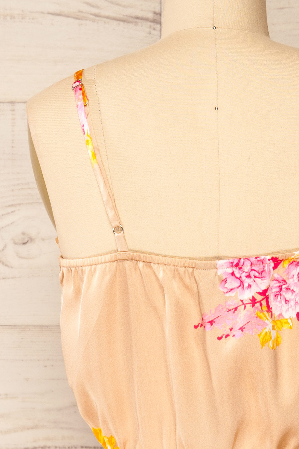 Set Eforie Satin Floral Tank Top And Bottom | La petite garçonne top back close-up