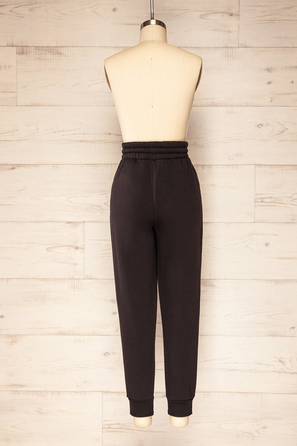 Set Luqa Black Sweater & Joggers Set | La petite garçonne back view