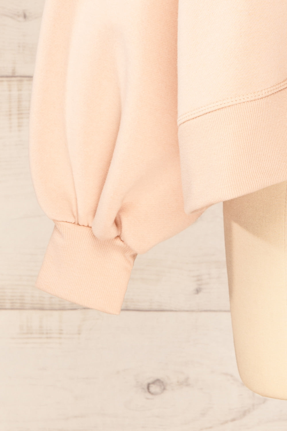 Set Luqa Blush Sweater & Joggers | La petite garçonne sleeve