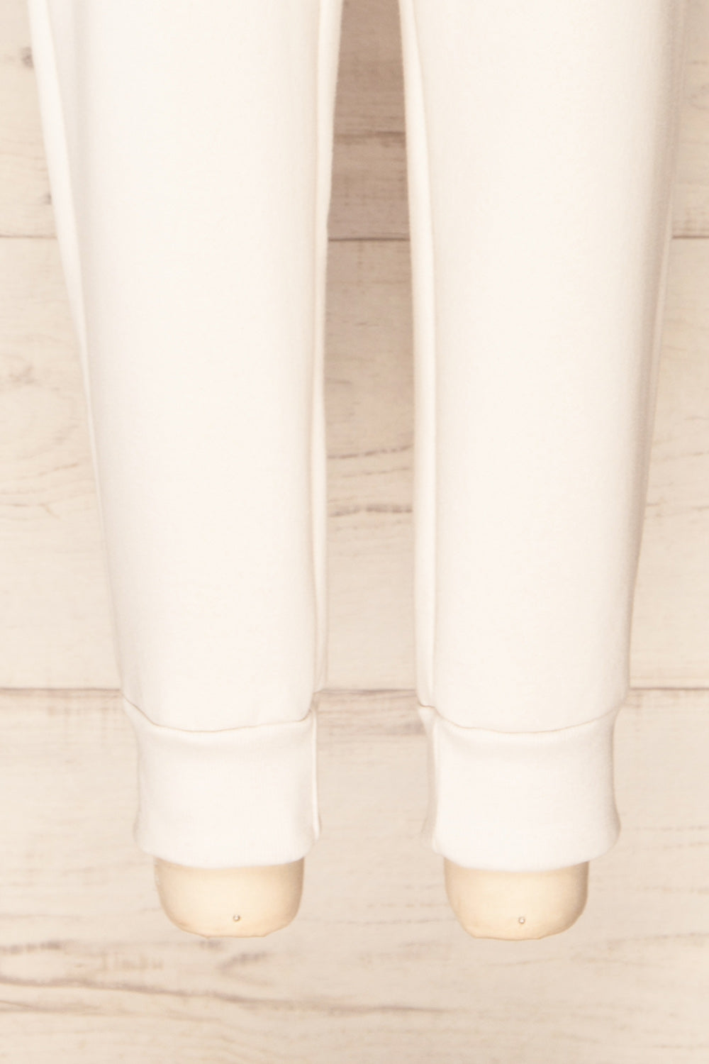 Set Luqa Ivory Sweater & Joggers Set | La petite garçonne bottom
