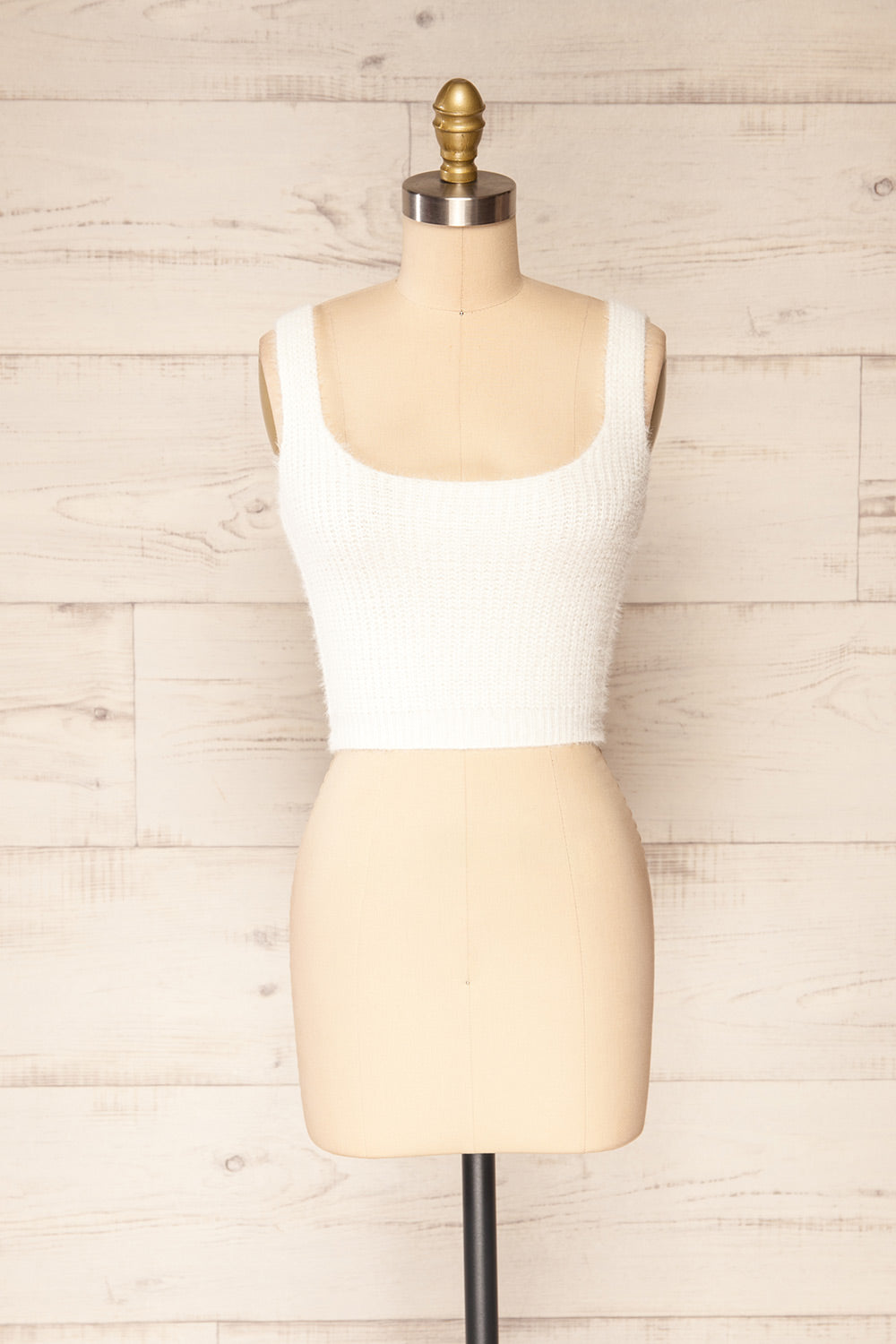 Set Akja Ivory Fuzzy Caridgan & Cami Set | La petite garçonne cami front view