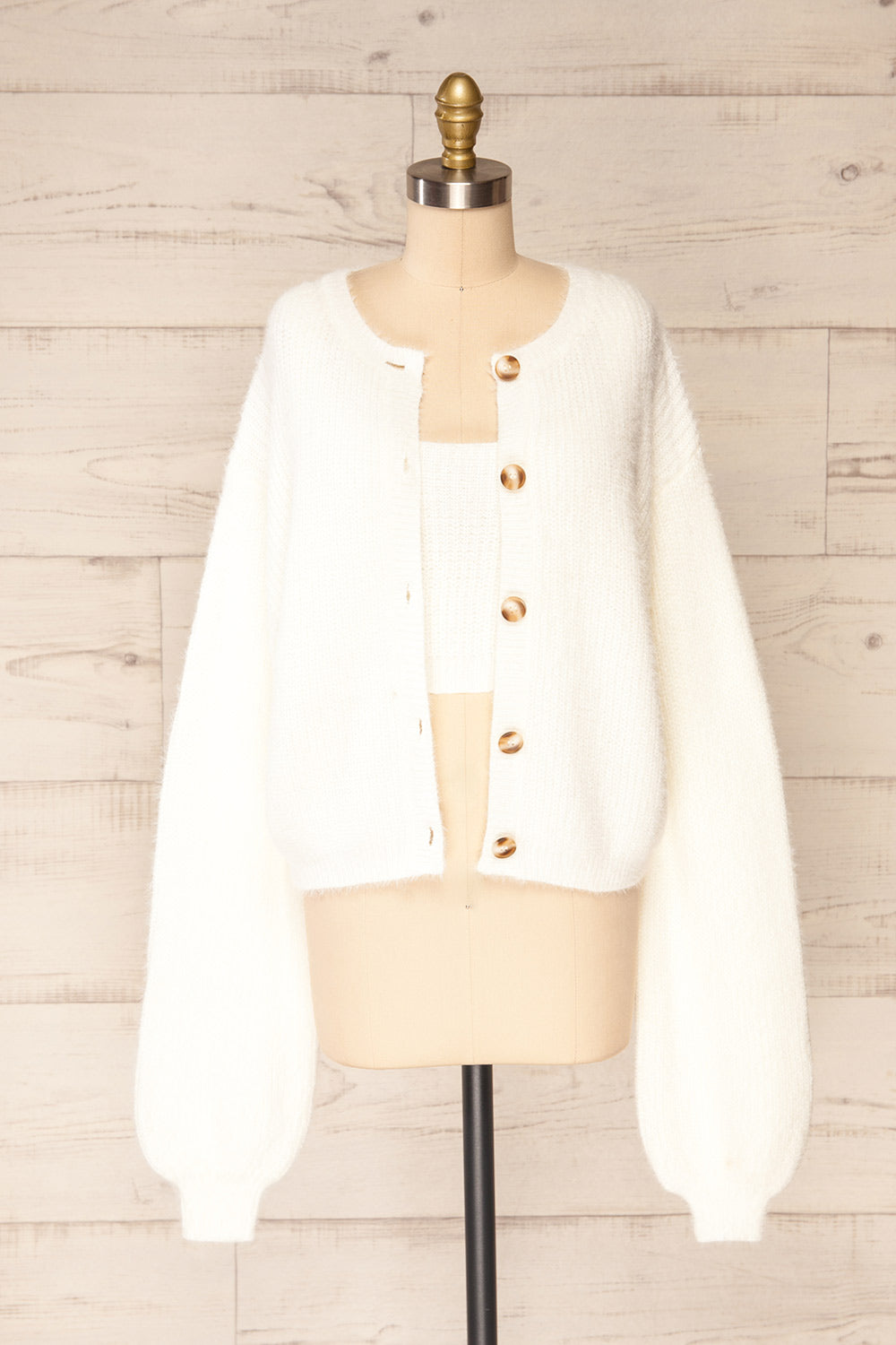 Set Akja Ivory Fuzzy Caridgan & Cami Set | La petite garçonne set