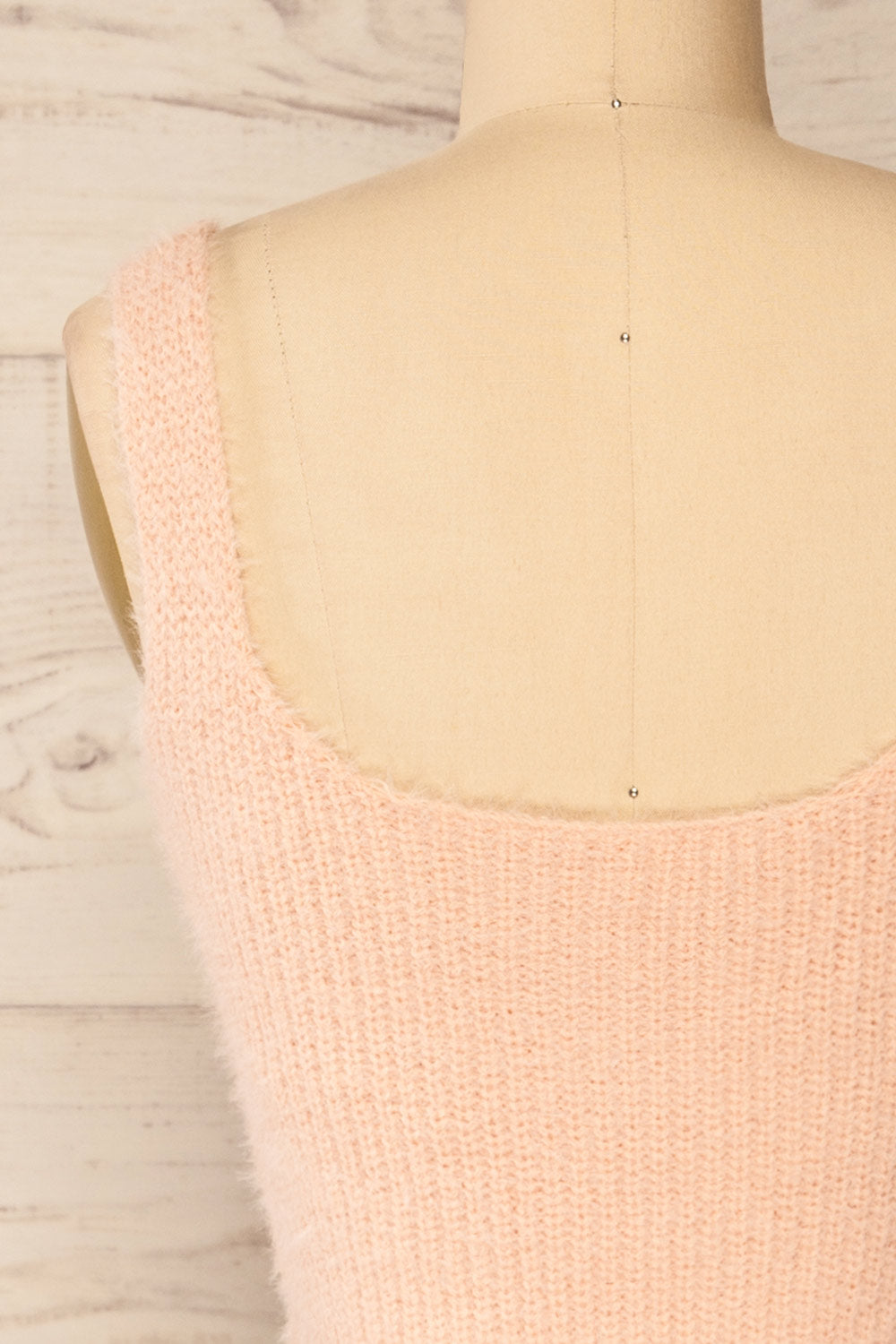 Set Ajka Pink Fuzzy Caridgan & Cami Set | La petite garçonne cami back close-up