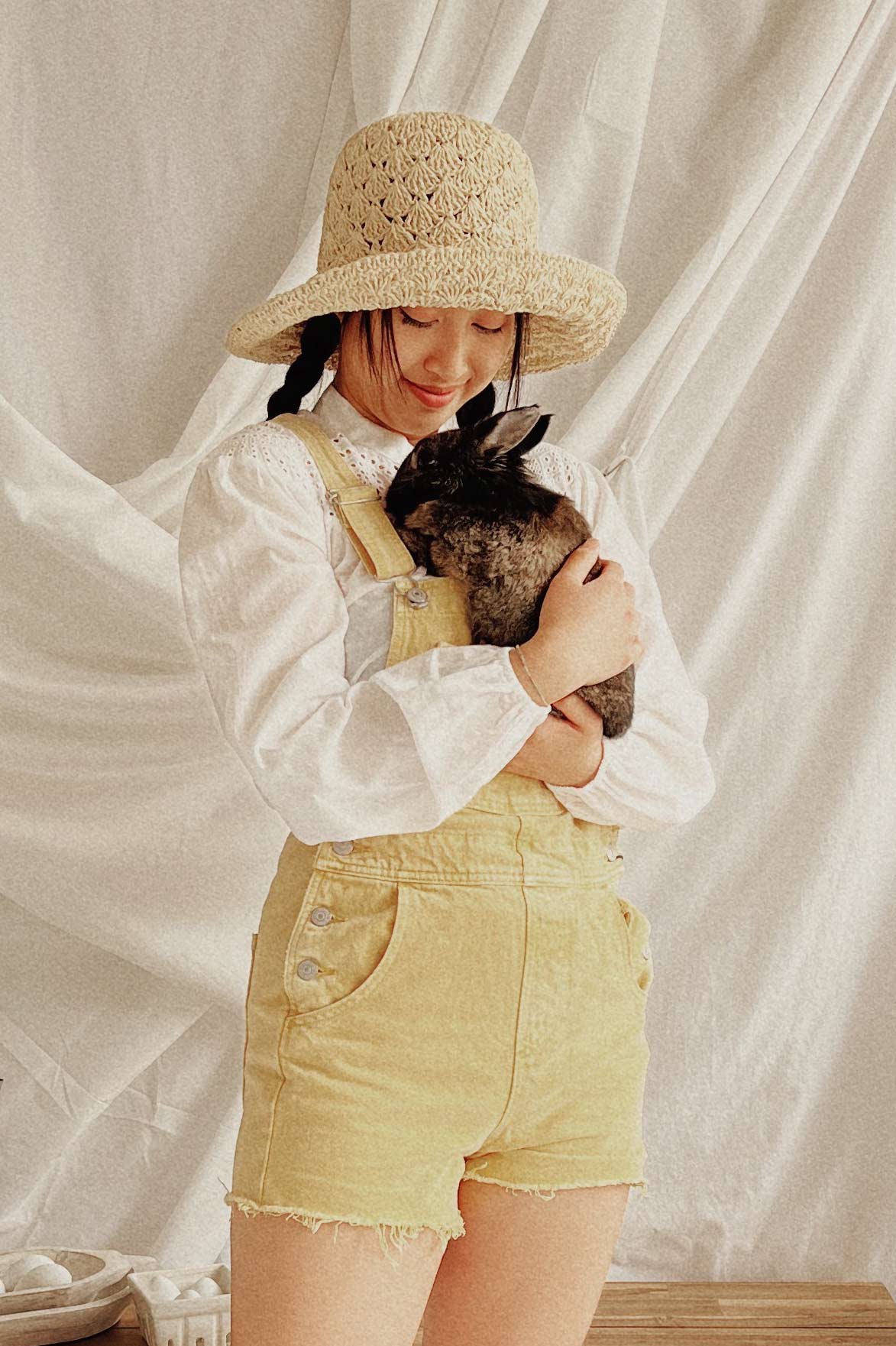 Simrit Woven Paper Bucket Hat | Boutique 1861 on model