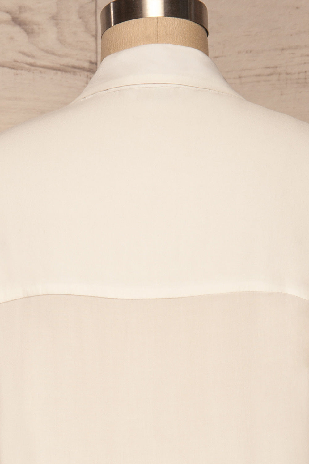 Soresina White Short Sleeved Shirt | La petite garçonne back close up