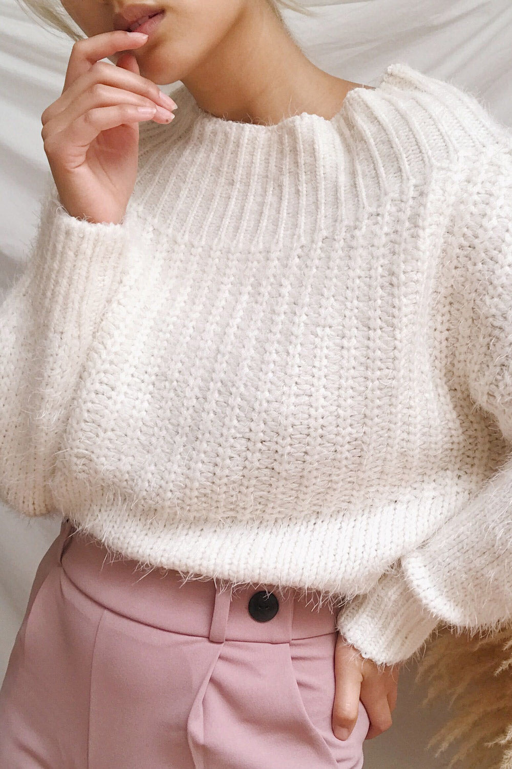 Briansk White Fuzzy Boat Neck Sweater | La petite garçonne