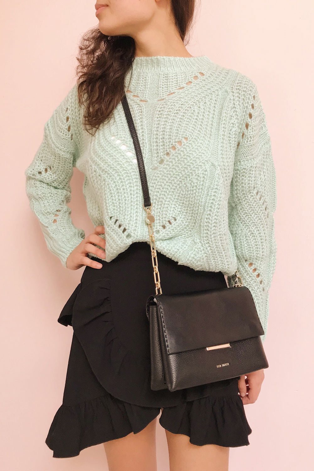 Dilila Black Crossbody Handbag | La petite garçonne on model