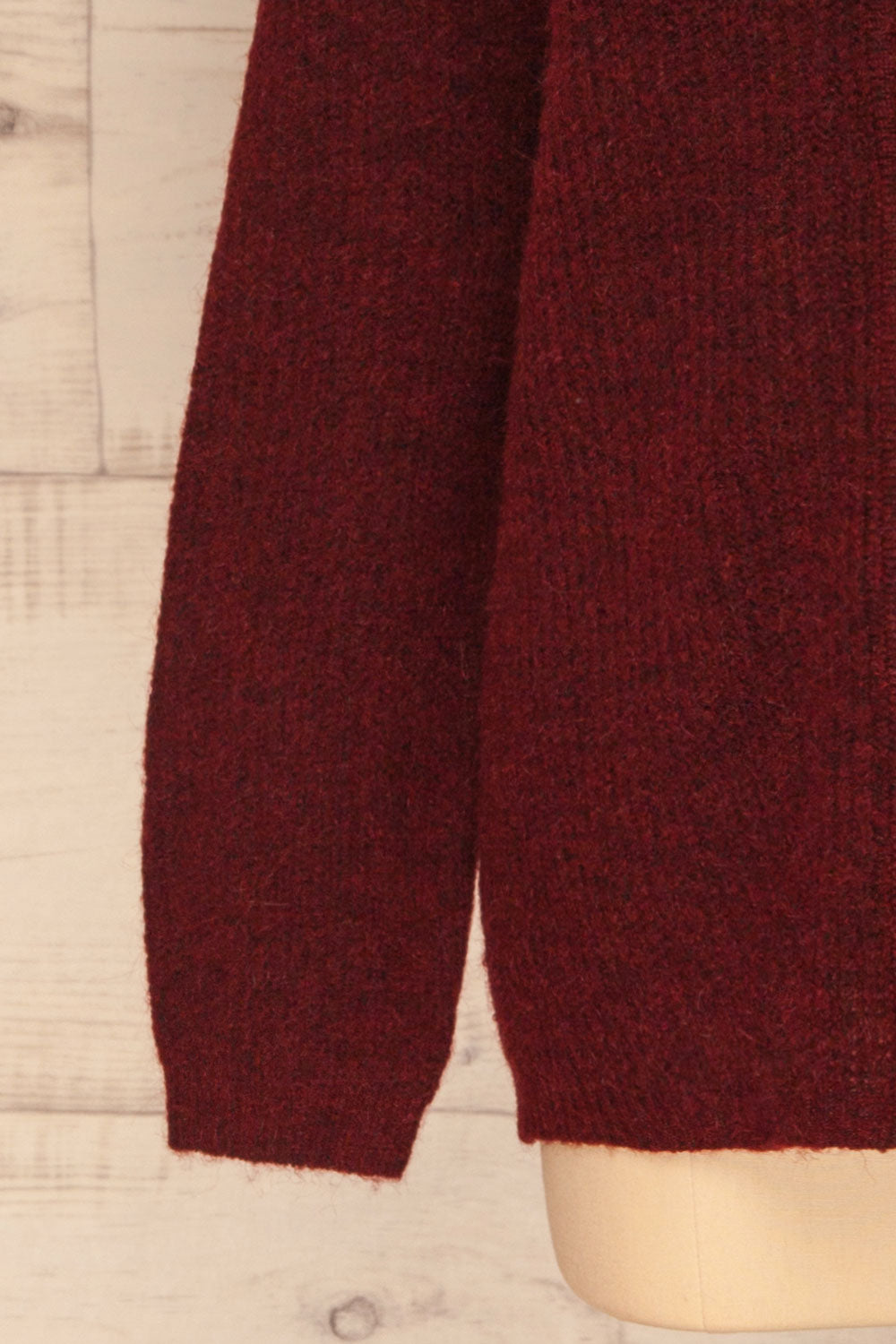 Telde Burgundy Button-Up Cardigan | La petite garçonne bottom