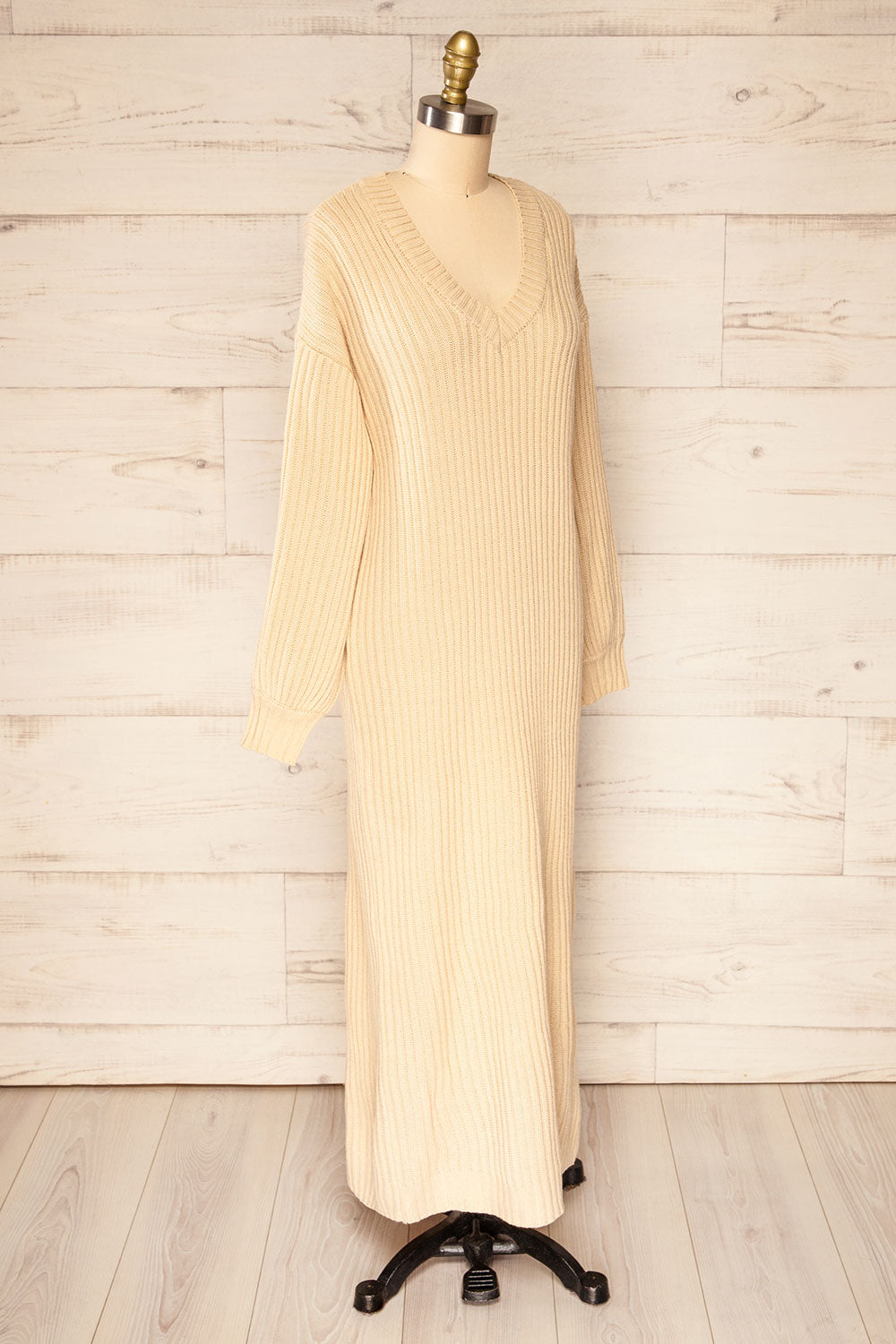 Titel Beige Long Sleeve Knitted Maxi Dress | La petite garçonne side view