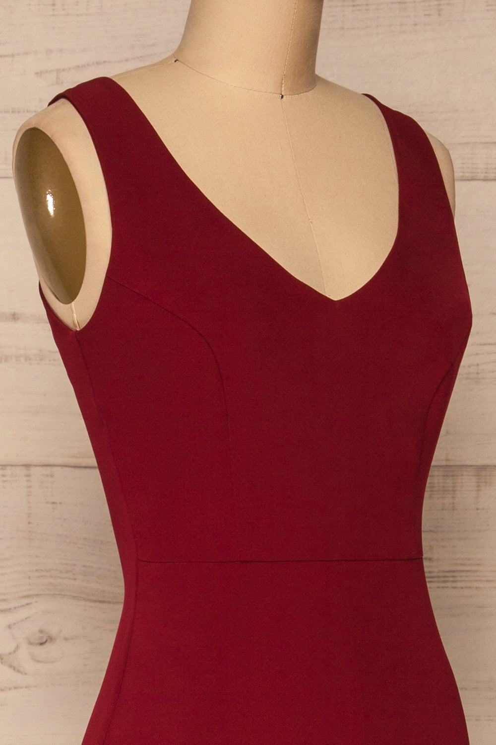 Tivoli Burgundy V-Neck Midi Dress | La petite garçonne side close-up