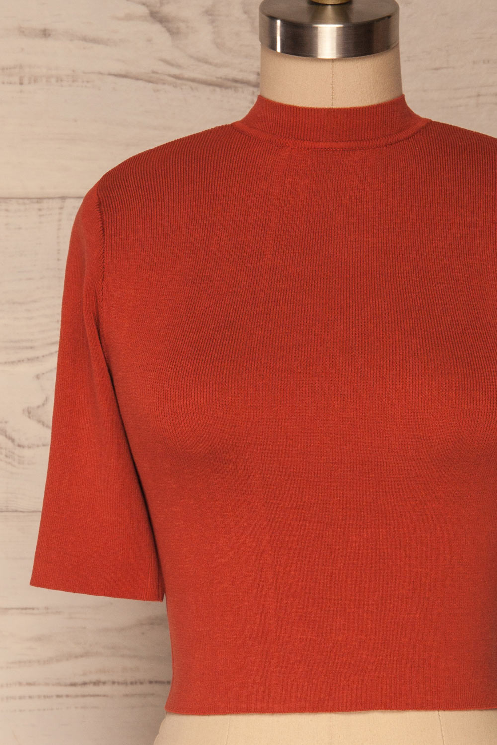 Tolka Paprika Crop Top | Haut Écourté front close up | La Petite Garçonne