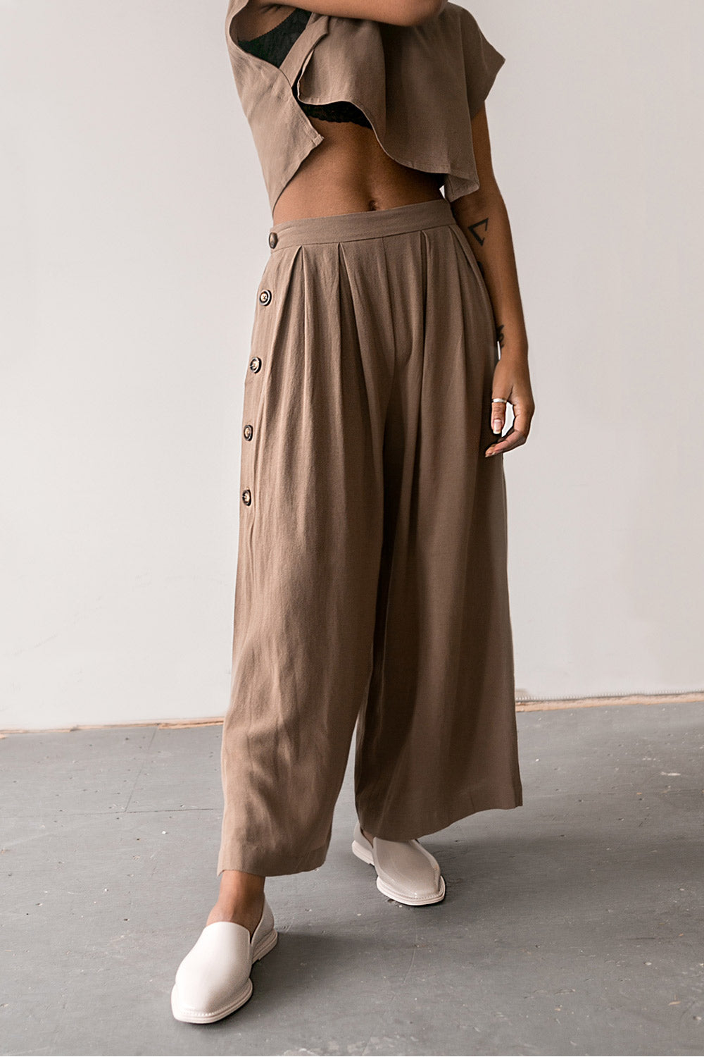Banbury Khaki Wide Leg Cropped Pants | La Petite Garçonne Chpt. 2 on model