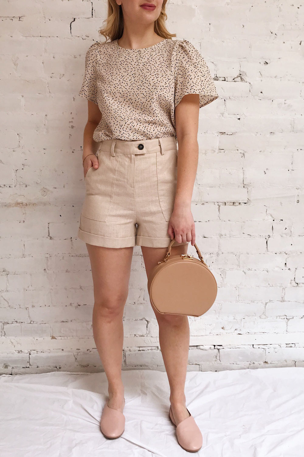 Eidstranda Beige Patterned Chiffon Top | La petite garçonne model look