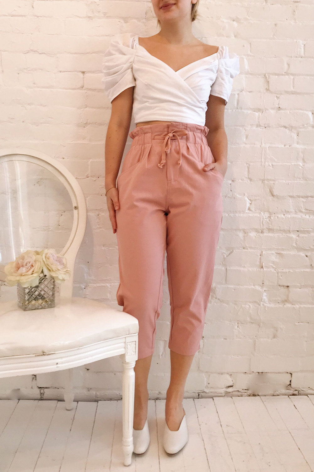 Fallviken White Crop Top w/ Puffy Sleeves | Boutique 1861 model look 3