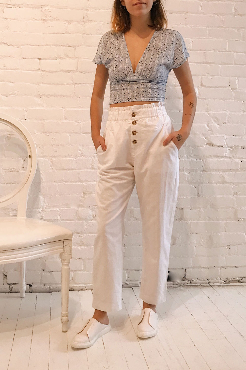 Virrat Blue Crepe Short Sleeve Crop Top | La petite garçonne model look