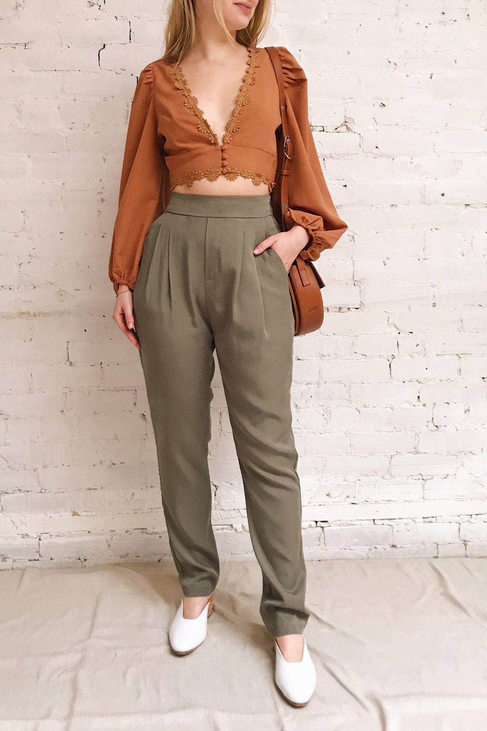 Tintigny Khaki Green Straight Leg Pants | La petite garçonne on model