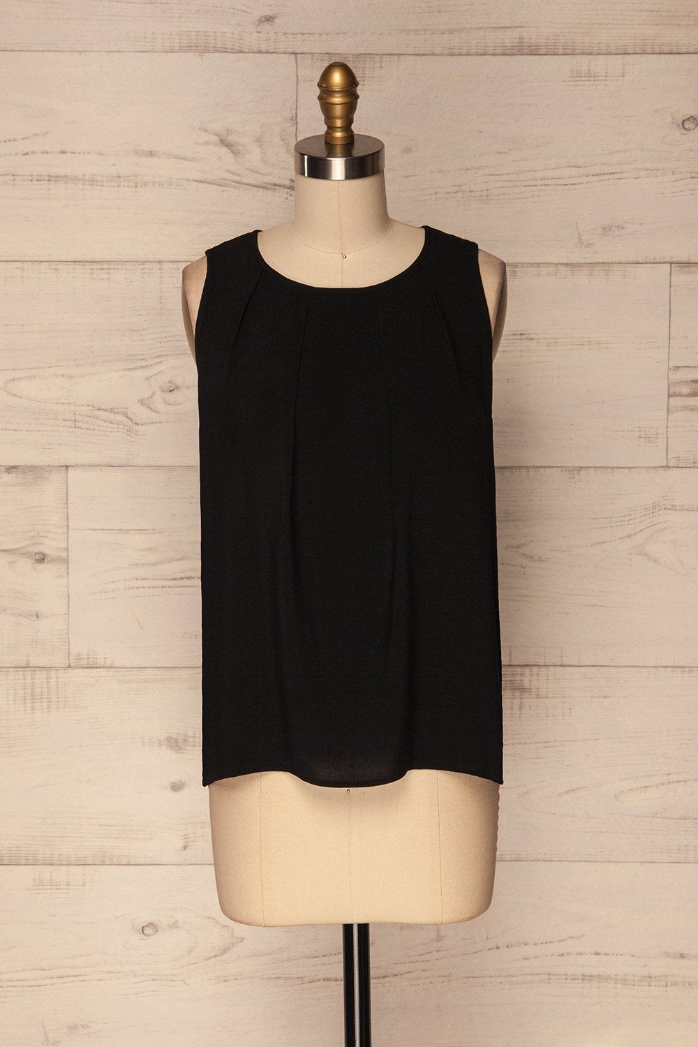 Trute Black Sleeveless Pleated Top with Keyhole | La Petite Garçonne